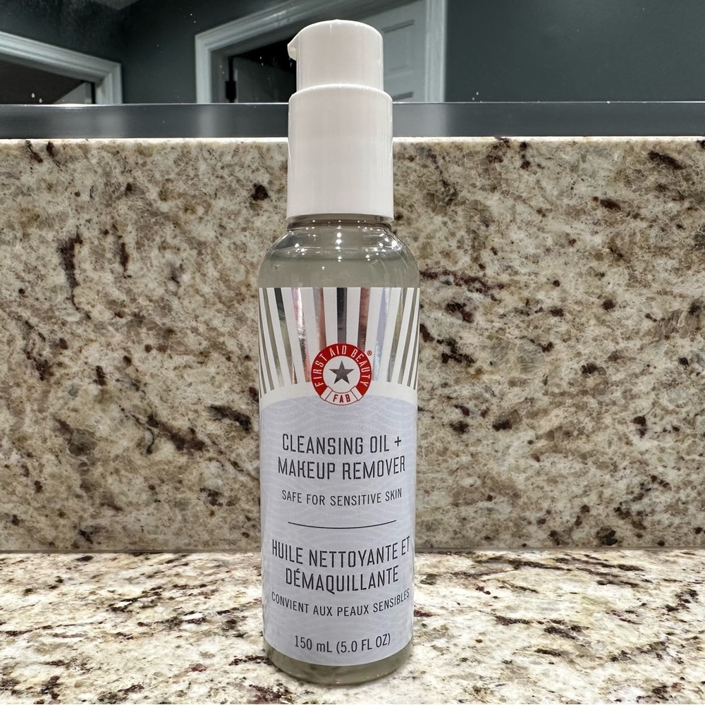 4 for $32 ~ Stocking Stuffers ~ First Aid Beauty Cleansing Oil FULL SIZE NEW